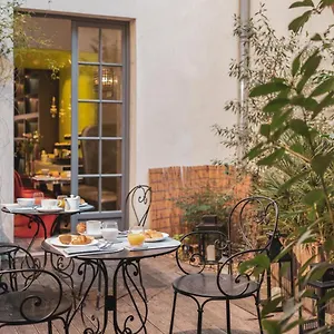 **** Otel Le Petit Fransa
